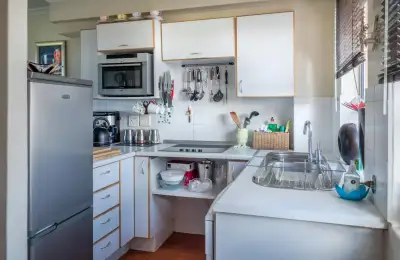 Choosing Colors for a Small Kitchen