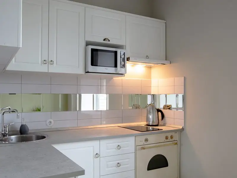 Renovare si amenajare apartament de 31 mp Accente culori pastelate