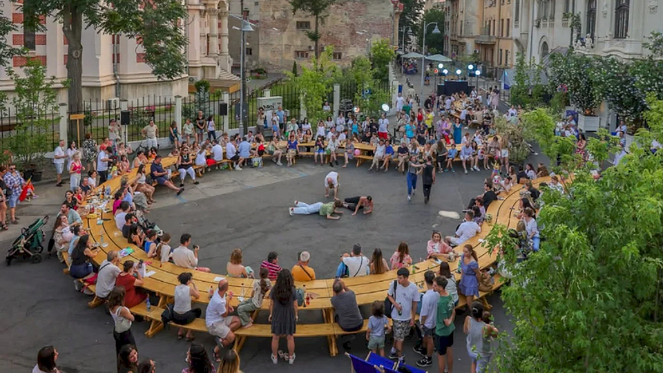 „Masa Nesfârșită” revine în Piața Amzei de Zilele Bucureștiului: Programul complet pentru weekendul 19–20 septembrie La Mița Biciclista