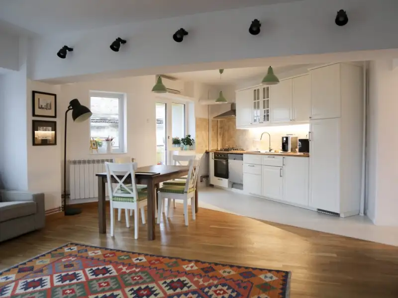 Apartament din Centrul Vechi al Bucurestiului amenajare minimalista ce emana o atmosfera relaxata