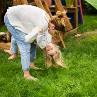 Ghid complet pentru amenajarea locului de joacă ideal în curtea casei