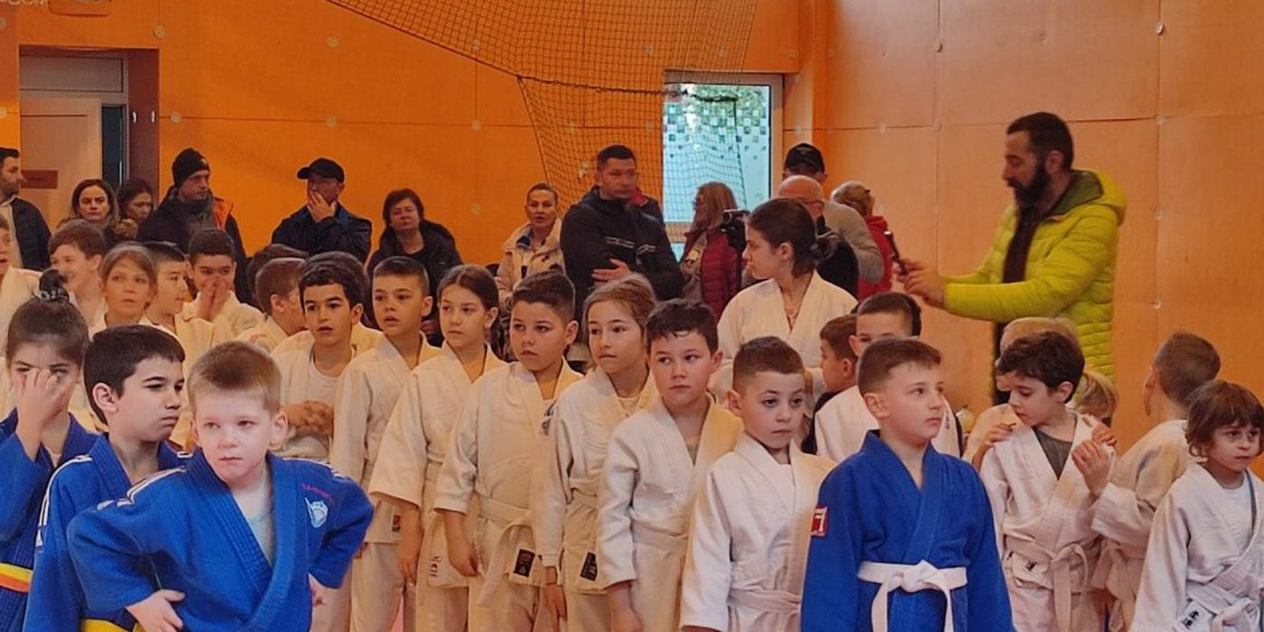 La Palatul Copiilor din Cluj s-a desfășurat competiţia de Judo, ”Cupa Mărțișorului”