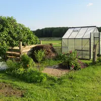 Top 10 tipuri de spații utile ce pot fi construite în orice grădină