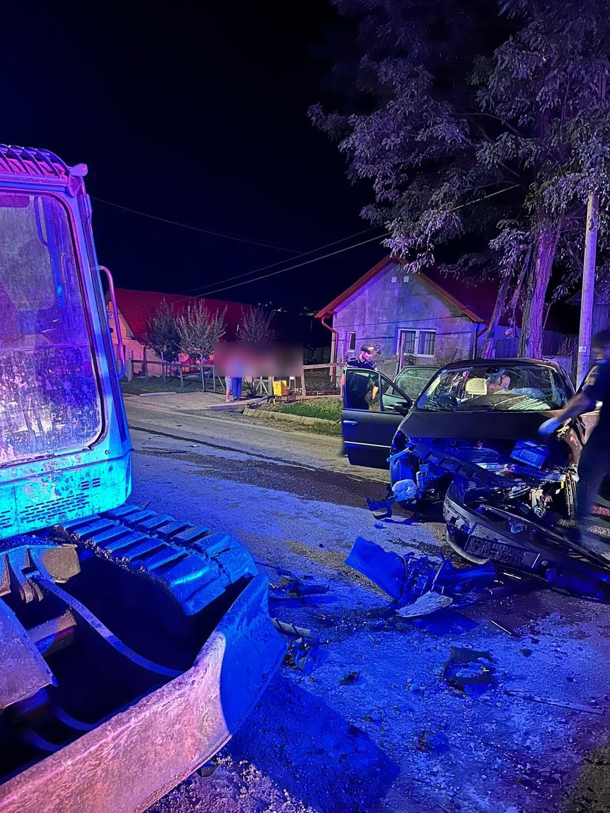 Grav accident rutier, noaptea trecută, pe raza localității Tritenii de Jos, județul Cluj