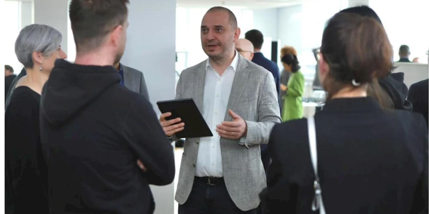 Bucureștenii din Sectorul sunt invitați la o nouă întâlnire cu Radu Mihai, joi, 21 septembrie