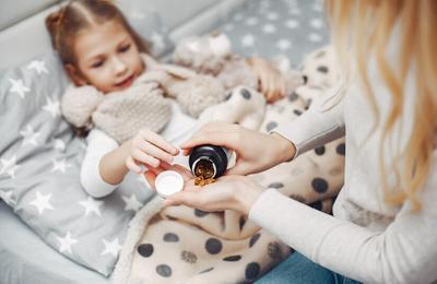 Ghid pe vârste privind administrarea medicamentelor la copii