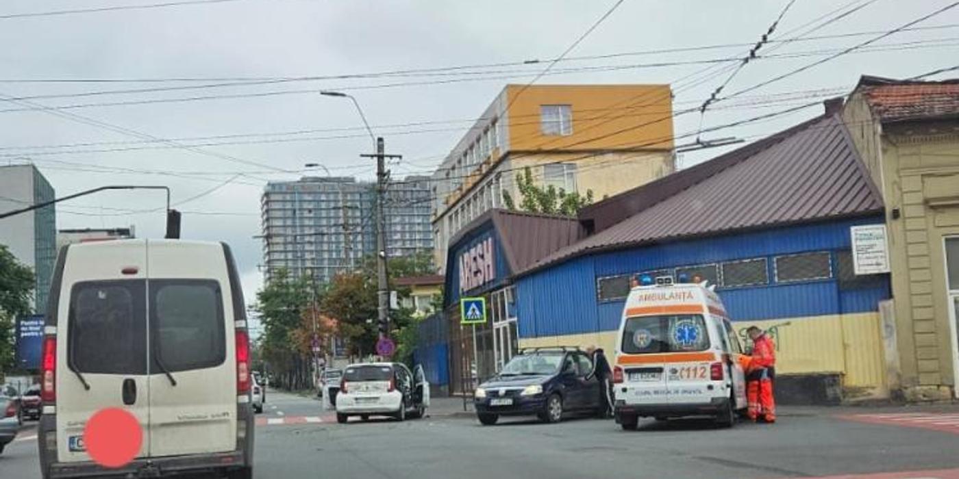 Accident rutier, duminică, 6 octombrie, la intersecția străzilor Paris și București din Cluj-Napoca