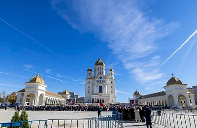 Catedrala Mântuirii Neamului își redeschide porțile