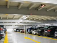 Top 4 motive pentru care șoferii de mașini electrice aleg o parcare Otopeni acoperită