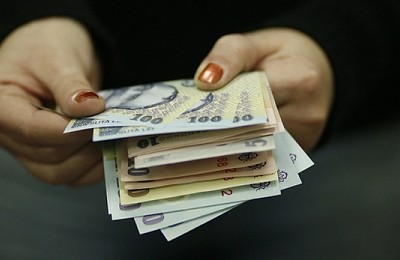 Ministrul Economiei: Sunt şefi de companii de stat cu salarii de 50.000 de lei brut