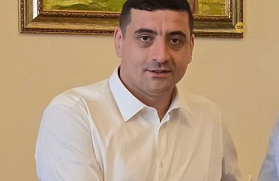 PNL despre AUR: Zgârie la ușa guvernării fiindcă pierde electorat