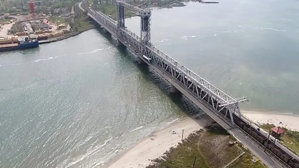 Rusia a izolat Odesa de Moldova și România. A avariat un pod peste Nistru, tăind aprovizionarea cu arme