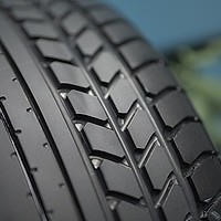 Pirelli P Zero, anvelopa sportivă supremă, sărbătorește anul acesta 40 de ani de existență