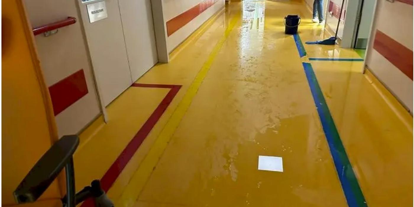 Inundație la secția de Primiri Urgențe de la Spitalul Bagdasar Arseni din București