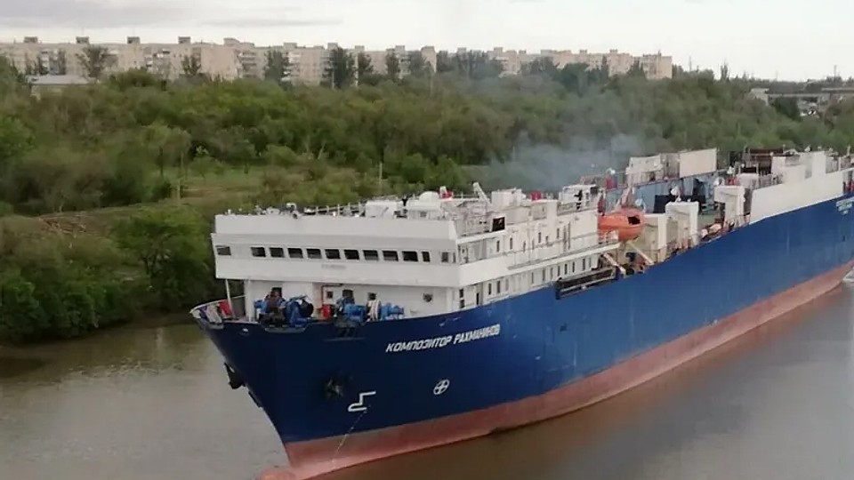 Putin are un nou dușman, în interior. Mișcarea de rezistență îi distruge navele de război din Caspica