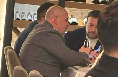 Moralitate pe stomacul gol? | Mihai Morar a fost fotografiat la restaurant cu Ilie Bolojan, în timp ce românii sunt împovărați cu taxe și impozite. Jurnalistul a fost printre cei mai necruțători cu George Simion și Călin Georgescu