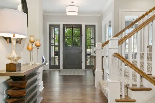 Choosing the Right Colors for Your Entryway
