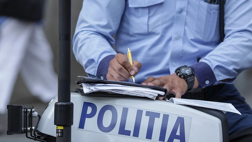 Guvernul vrea să transforme amenda contravențională neplătită într-una penală. Societatea civilă reacționează: „Creează artificial noi infractori”