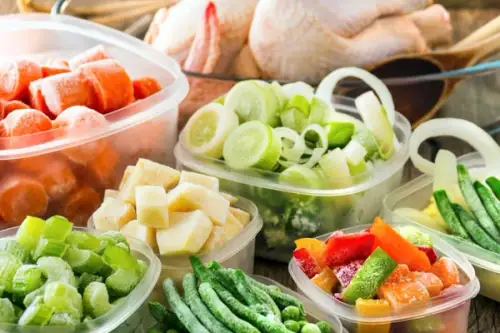 4 motive sa iti pastrezi proviziile pentru iarna intr-o lada frigorifica