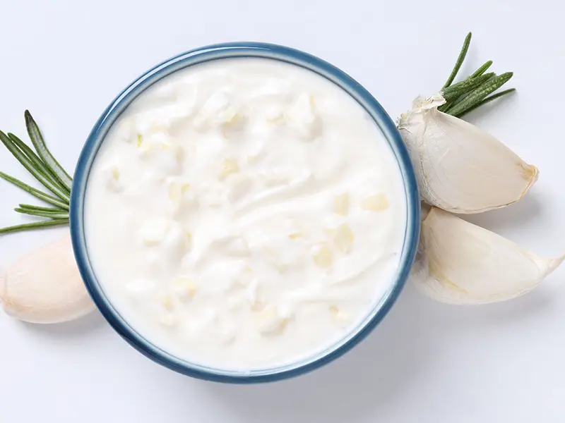 Sosul de usturoi. O călătorie culinară de la mesele faraonilor la bucătăria modernă