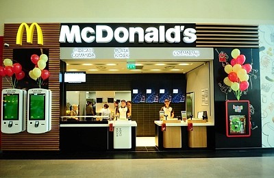 Taxele plătite de McDonald’s au acoperit salariile anuale a 4.580 de profesori