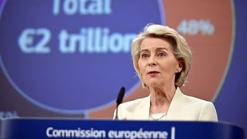 Bugetul haotic de 2 trilioane de euro al Ursulei von der Leyen: revoltă în Comisie, critici din Parlamentul UE, nemulțumiri ale statelor membre / Ce urmează