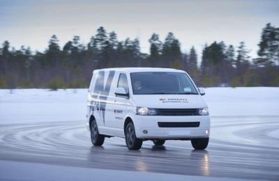 Utilizarea altor anvelope decât cele recomandate de producătorii mașinilor