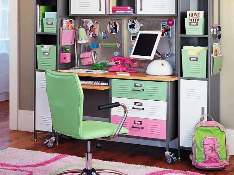 Stilistul Brad Goreski: 5 ponturi pentru aranjarea biroului