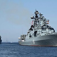 Rusia își face bază pe Flancul sudic al NATO. Convoiul de nave, escortat de un distrugător a ajuns în Libia