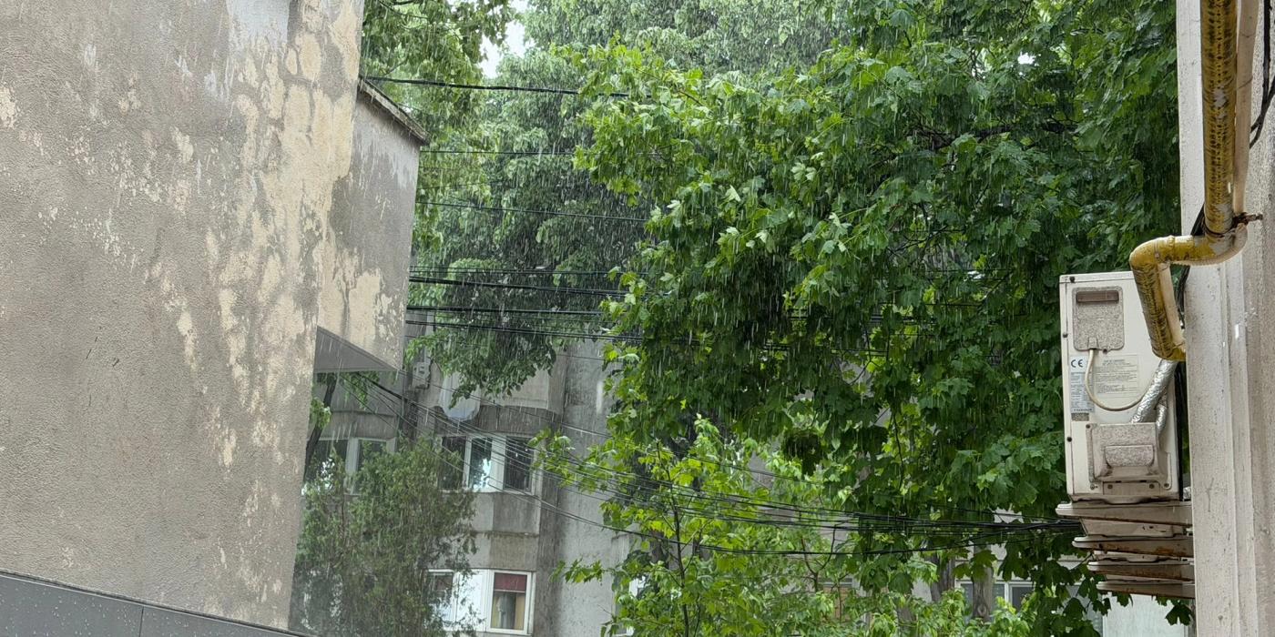 ALERTĂ METEO: Codul galben de vreme severă a fost PRELUNGIT în Constanța și Mangalia. Se anunță grindină și vijelii până la ora 18:30