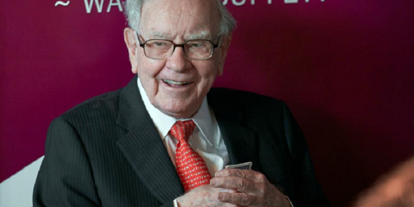 Berkshire Hathaway, conglomeratul lui Warren Buffett, a raportat prima sa pierdere trimestrială dintr-un an