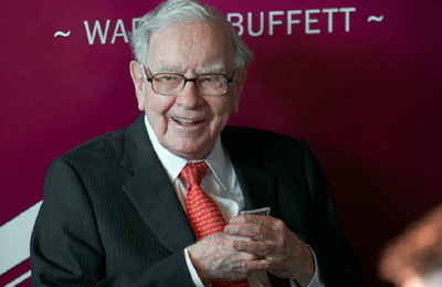 Berkshire Hathaway, conglomeratul lui Warren Buffett, a raportat prima sa pierdere trimestrială dintr-un an