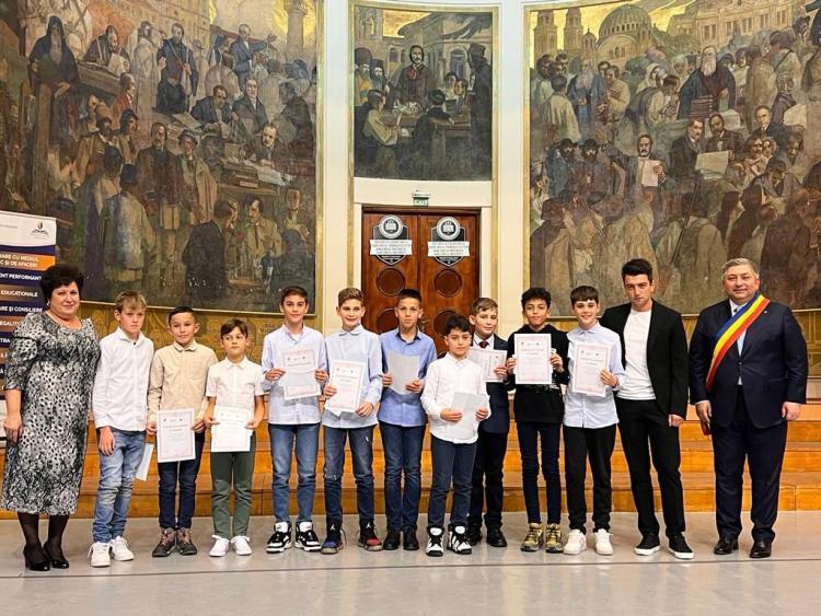 Elevii clujeni premiați la olimpiadele și concursurile naționale și internaționale, recompensați în cadrul Galei Performanței Educației Clujene