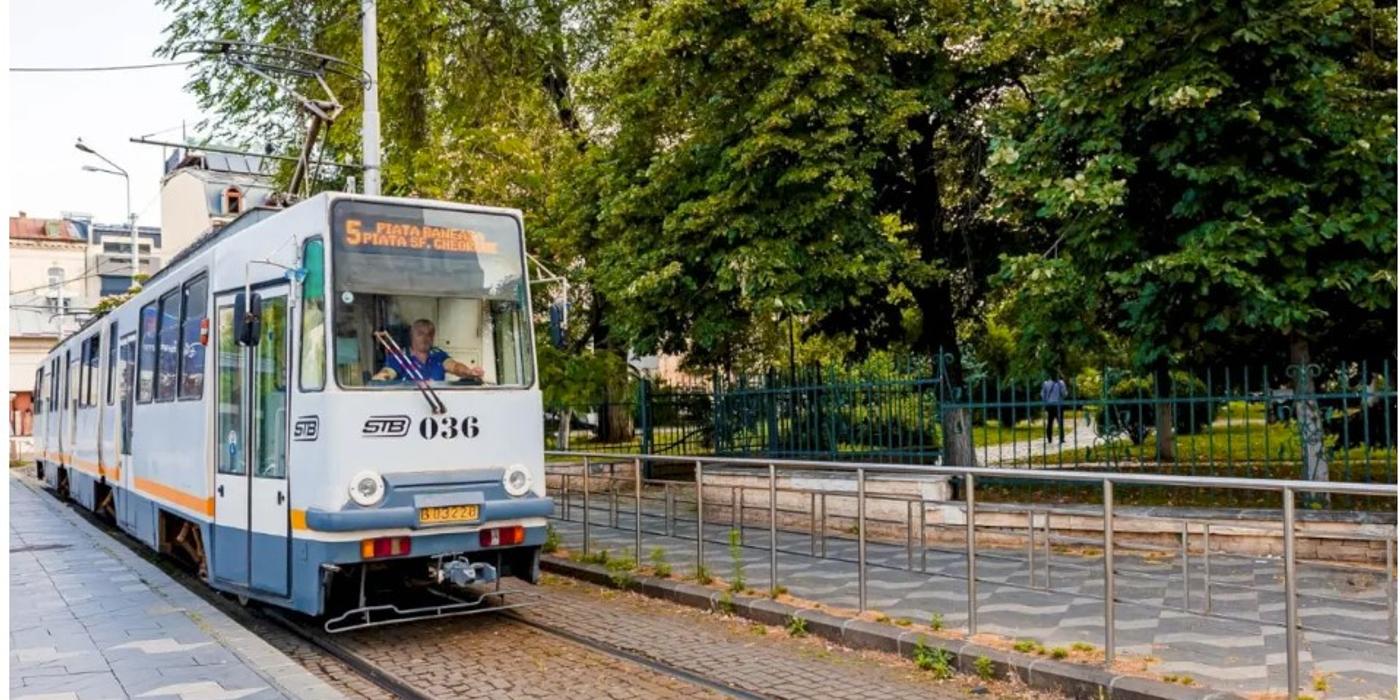 Primarul general al Capitalei, Nicușor Dan, a anunțat că joi, 6 iulie 2023, că linia 5 de tramvai chiar se va reabilita