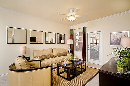 Culori recomandate pentru peretii din living