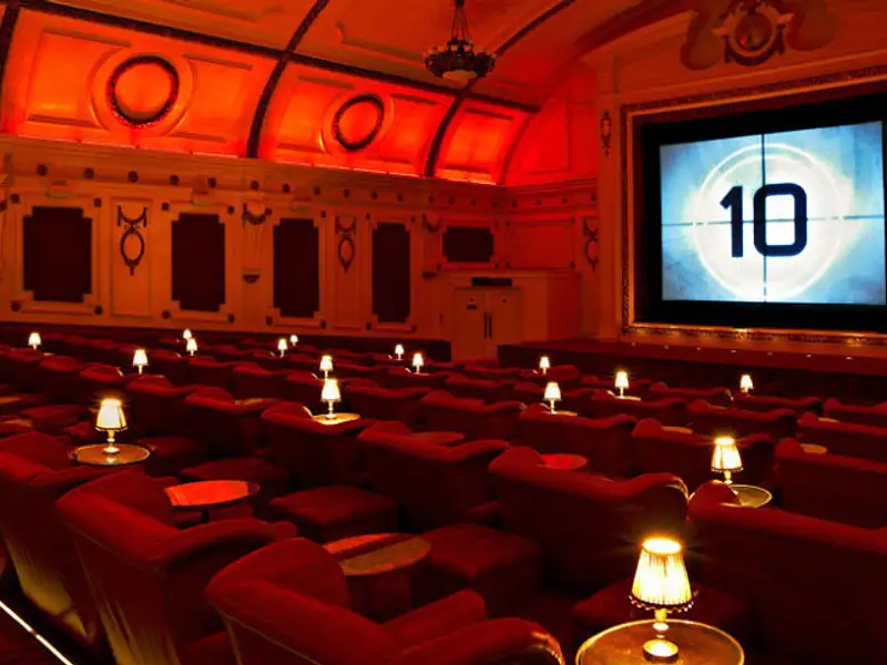 Top 10 cele mai spectaculoase cinematografe din lume