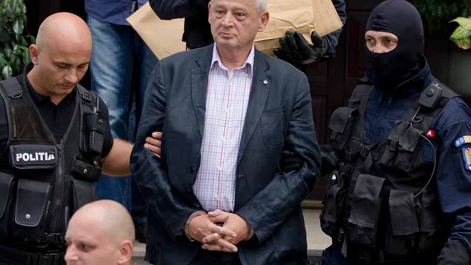 Când a fugit din țară, Sorin Oprescu declara 50.000€ în bancă. L-au reținut într-un BMW de 100.000€