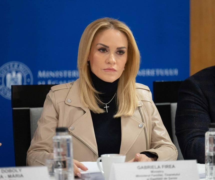 Gabriela Firea, despre o candidatură la Capitală a lui Robert Negoiţă: Eu îl susţin, dacă doreşte. Îl susţin şi pe Daniel Băluţă / Nu îi voi face contracampanie, nu plec la alt partid, nu plec în concediu, nu îmi pun piciorul în ghips