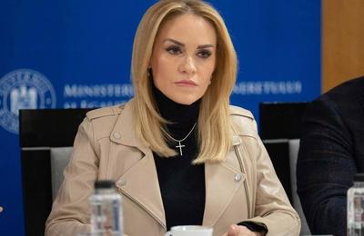 Gabriela Firea, despre o candidatură la Capitală a lui Robert Negoiţă: Eu îl susţin, dacă doreşte. Îl susţin şi pe Daniel Băluţă / Nu îi voi face contracampanie, nu plec la alt partid, nu plec în concediu, nu îmi pun piciorul în ghips
