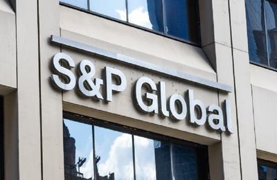 SP Global a retrogradat ratingurile pentru mai multe bănci regionale din SUA