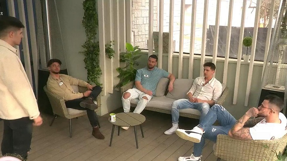 Cristian a discutat cu Ștefan, Adrian și Robert: „Vrei să zici că sunt intimidat de tine?”