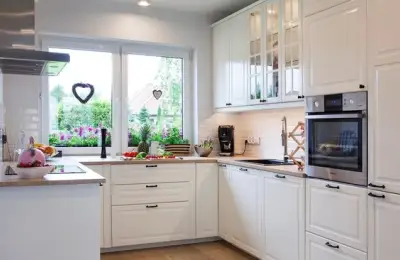 A Bright and Welcoming Living Space Design