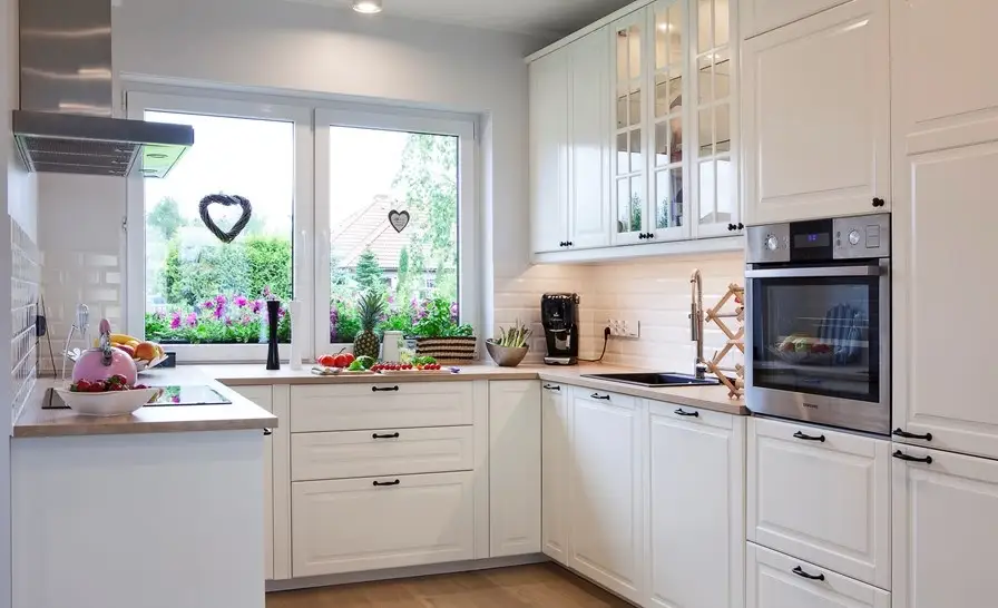 A Bright and Welcoming Living Space Design