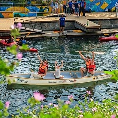 Plimbări gratuite cu caiacul și canoea pe Dâmbovița: Programul din weekend de la Debarcaderul Națiunile Unite