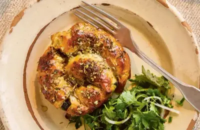 Borek vegan cu spanac condimentat, o poezie crocantă în bucătăria ta