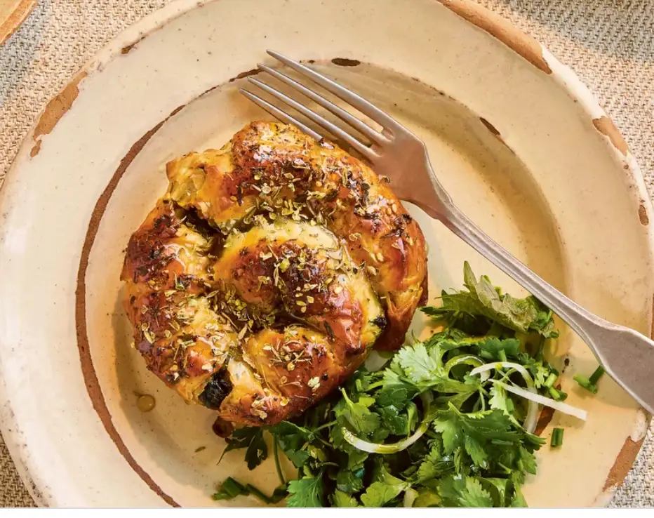 Vegan Spinach Borek: A Crunchy Poem in Your Kitchen