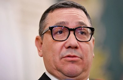 Liderii coaliției, îngrijorați că Ponta nu s-a prăbușit în sondaje. Fostul lider PSD îl poate trimite pe Nicușor Dan în finală
