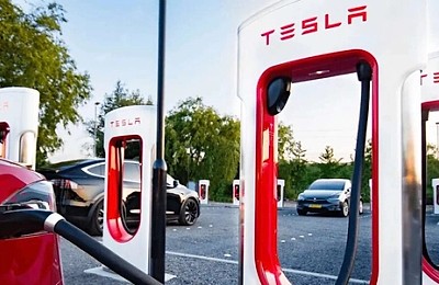 Acțiunile Tesla înregistrază scăderi semnificative după anunțul prăbușirii vânzărilor în Europa