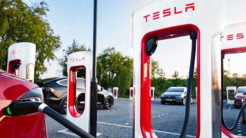 Tesla deschide un showroom la Timișoara