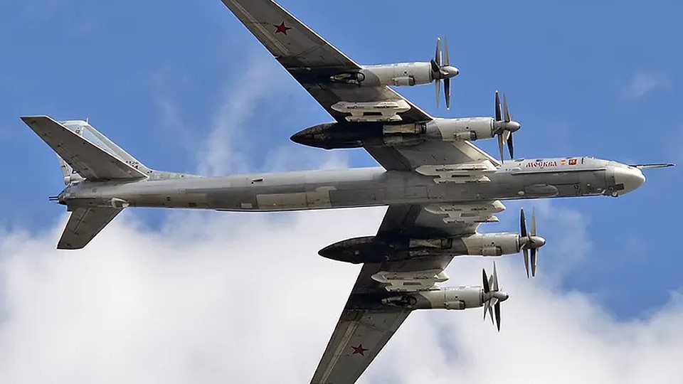 Europa, în alertă maximă. Bombardiere nucleare rusești Tu-95MS au survolat 7 ore Mările Barents și Norvegiei